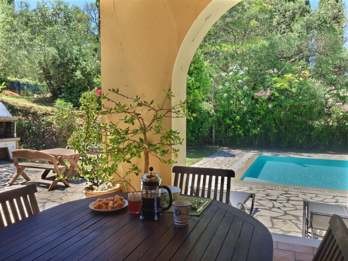 Gastouri Villa Pascalia With Heated Pool In October And Views Achílleion المظهر الخارجي الصورة