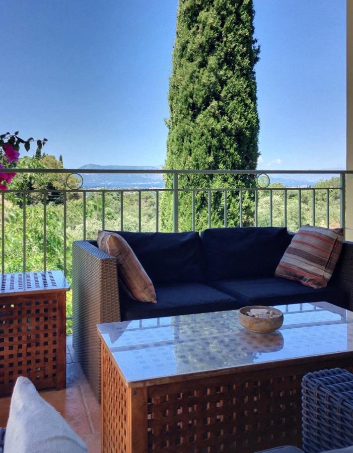 Gastouri Villa Pascalia With Heated Pool In October And Views Achílleion المظهر الخارجي الصورة