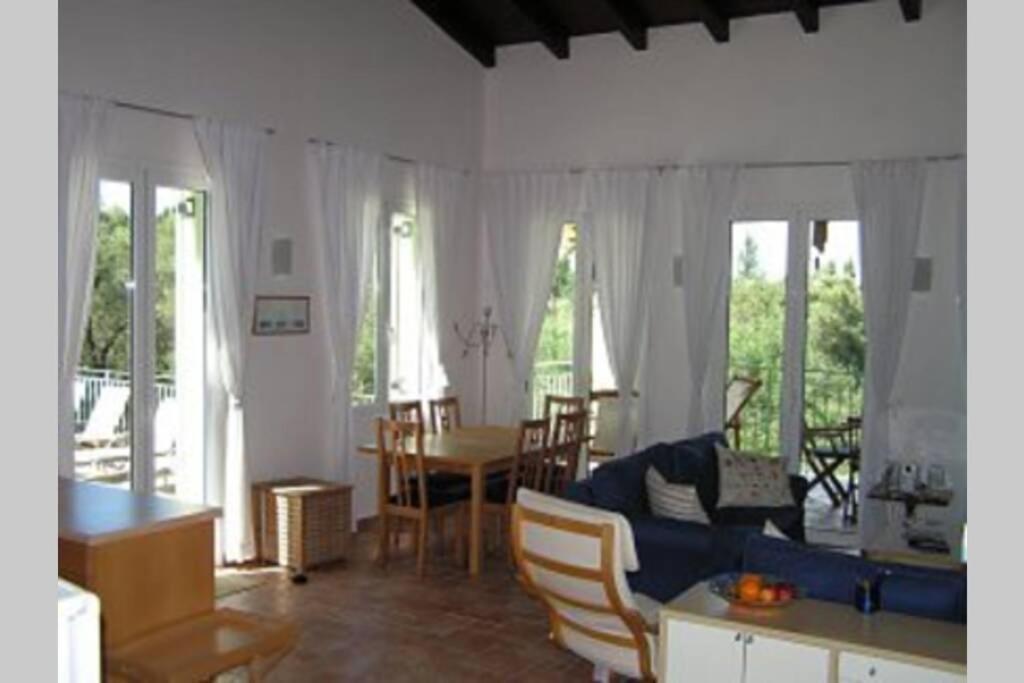 Gastouri Villa Pascalia With Heated Pool In October And Views Achílleion المظهر الخارجي الصورة