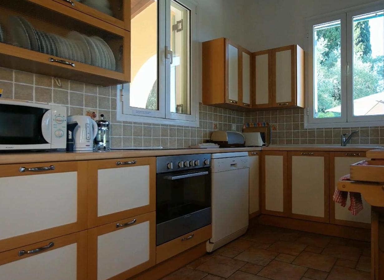Gastouri Villa Pascalia With Heated Pool In October And Views Achílleion المظهر الخارجي الصورة