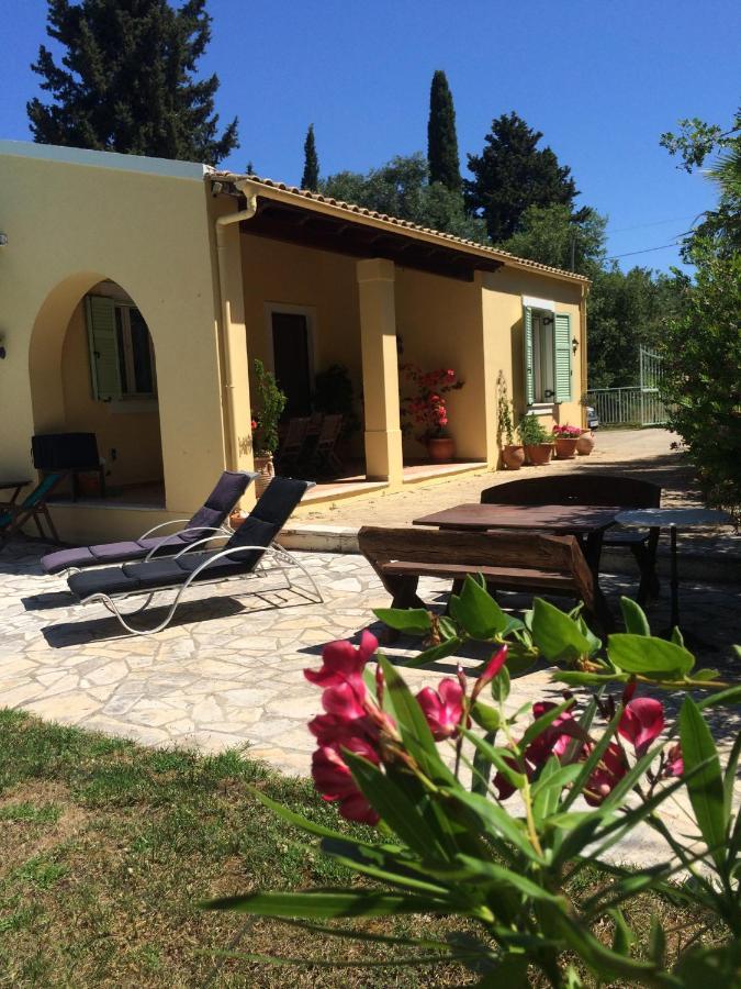 Gastouri Villa Pascalia With Heated Pool In October And Views Achílleion المظهر الخارجي الصورة